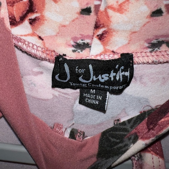 Pink Floral Cold Shoulder Top C39 - Picture 4 of 4